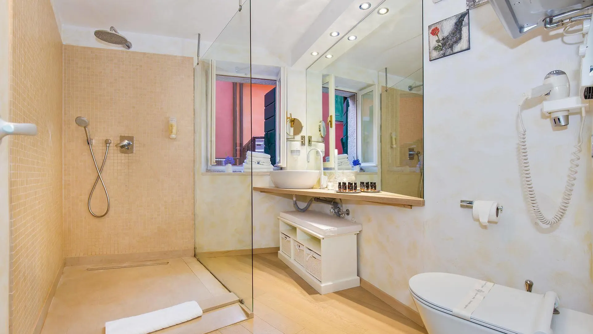 Hotel Villa Valdibora Rovigno 4*,